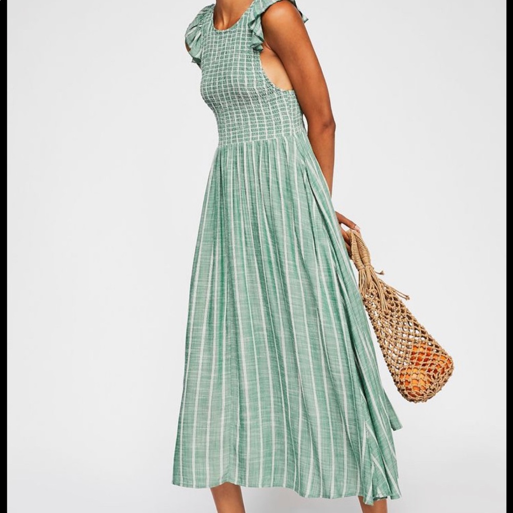 Free people midi dress 💚